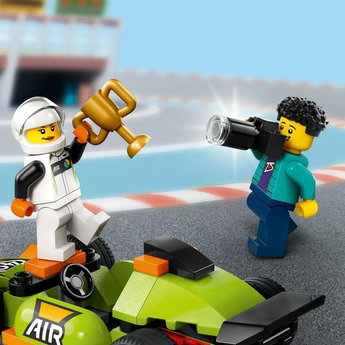 Конструктор LEGO City Зеленый гоночный автомобиль