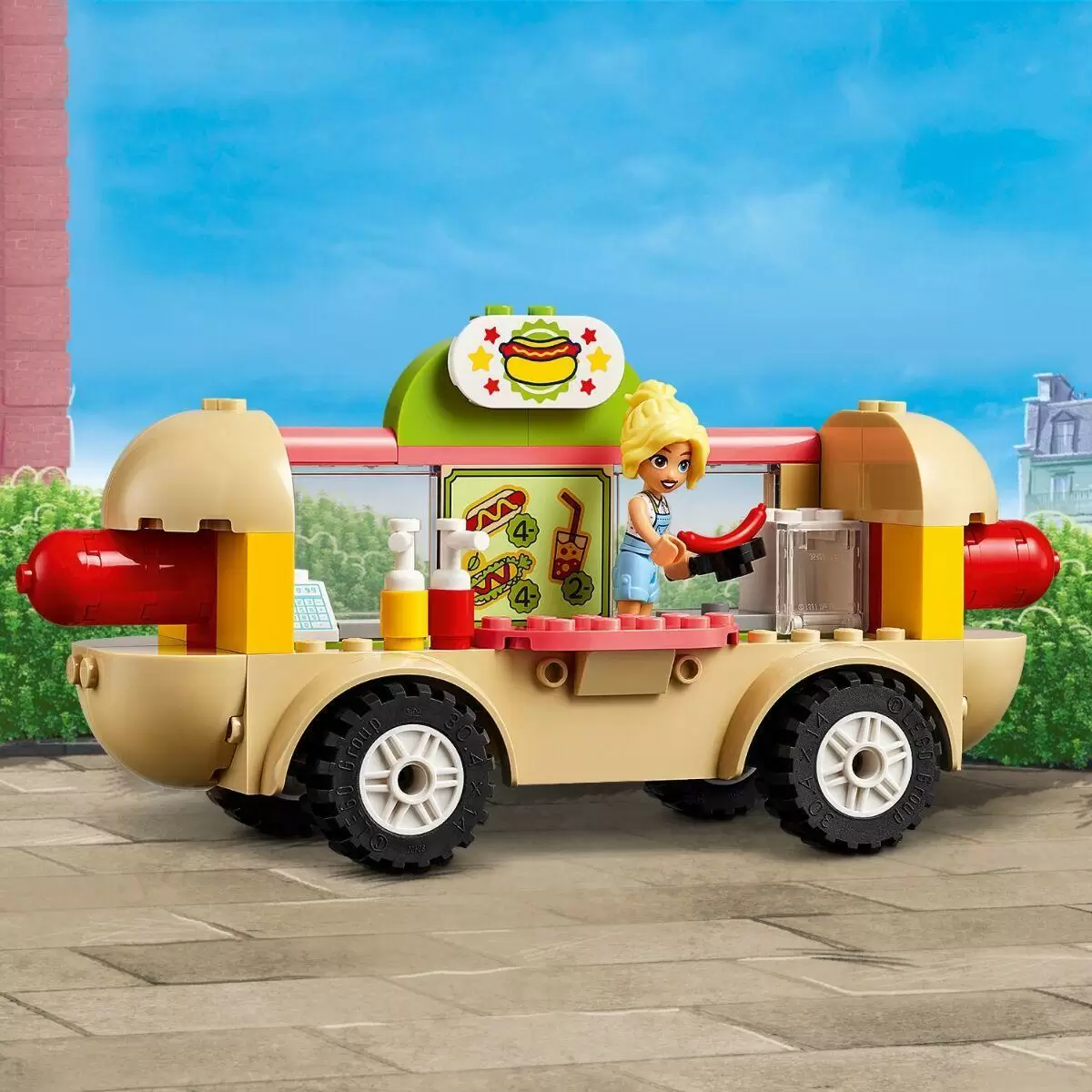 Конструктор LEGO Friends Закусочная с хот-догами на колесах