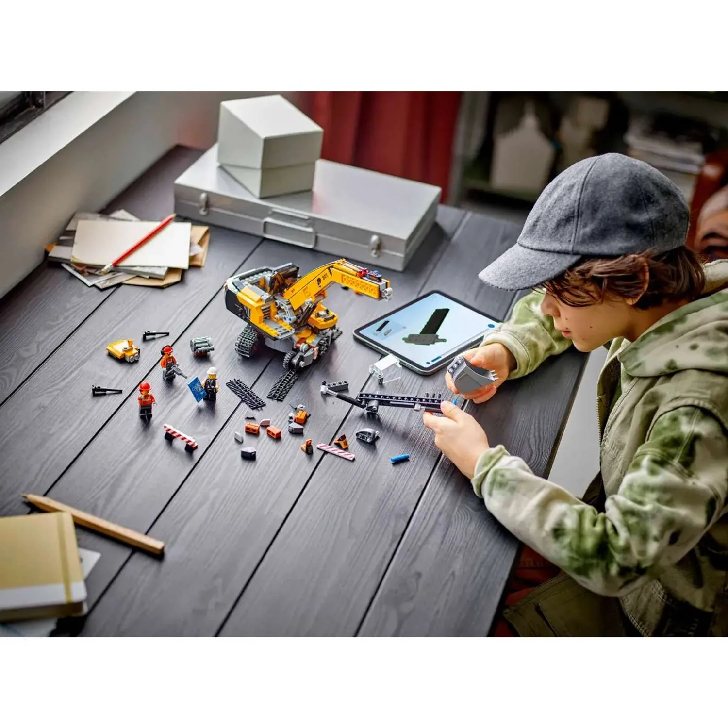 Конструктор LEGO City Желтый строительный экскаватор