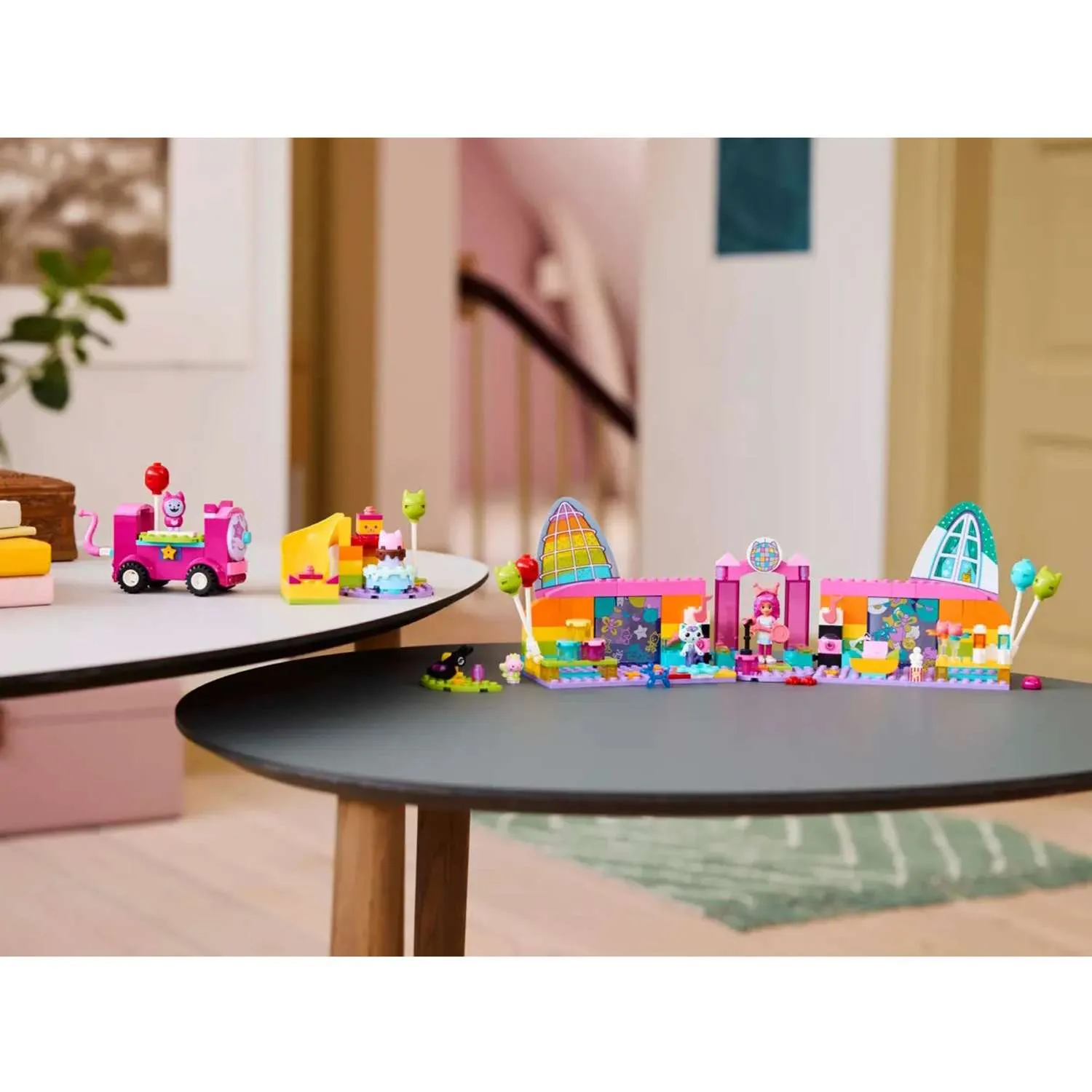 Конструктор LEGO Gabby's Праздничная комната