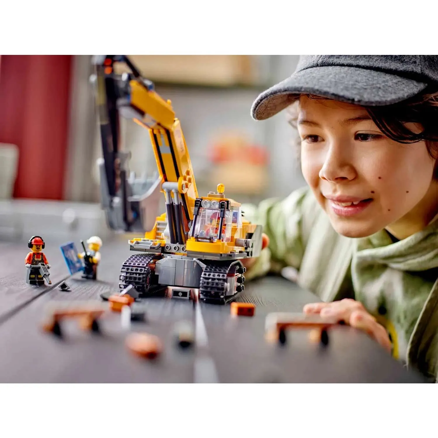 Конструктор LEGO City Желтый строительный экскаватор